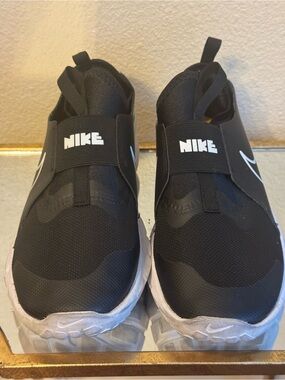 Nike Kids Black and White Slip-On Athletic Sneakers